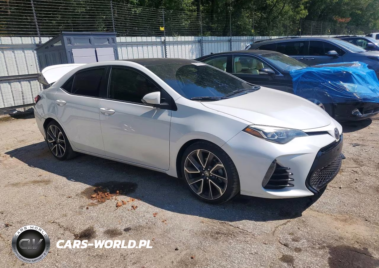 2017 Toyota Corolla Se VIN:5YFBURHE2HP611070 - 4