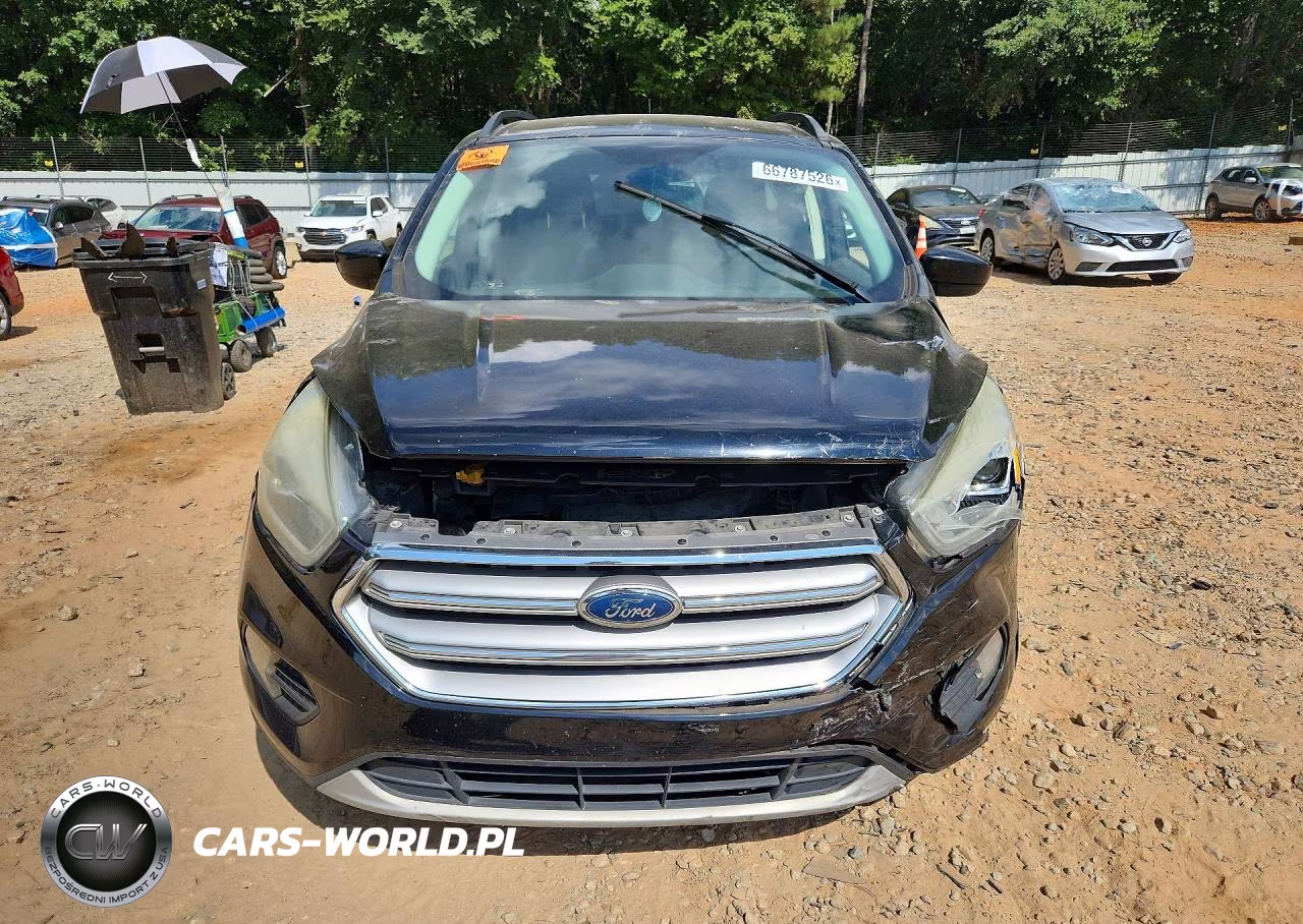 2017 Ford Escape Se VIN:1FMCU0GD4HUD66750 - 5