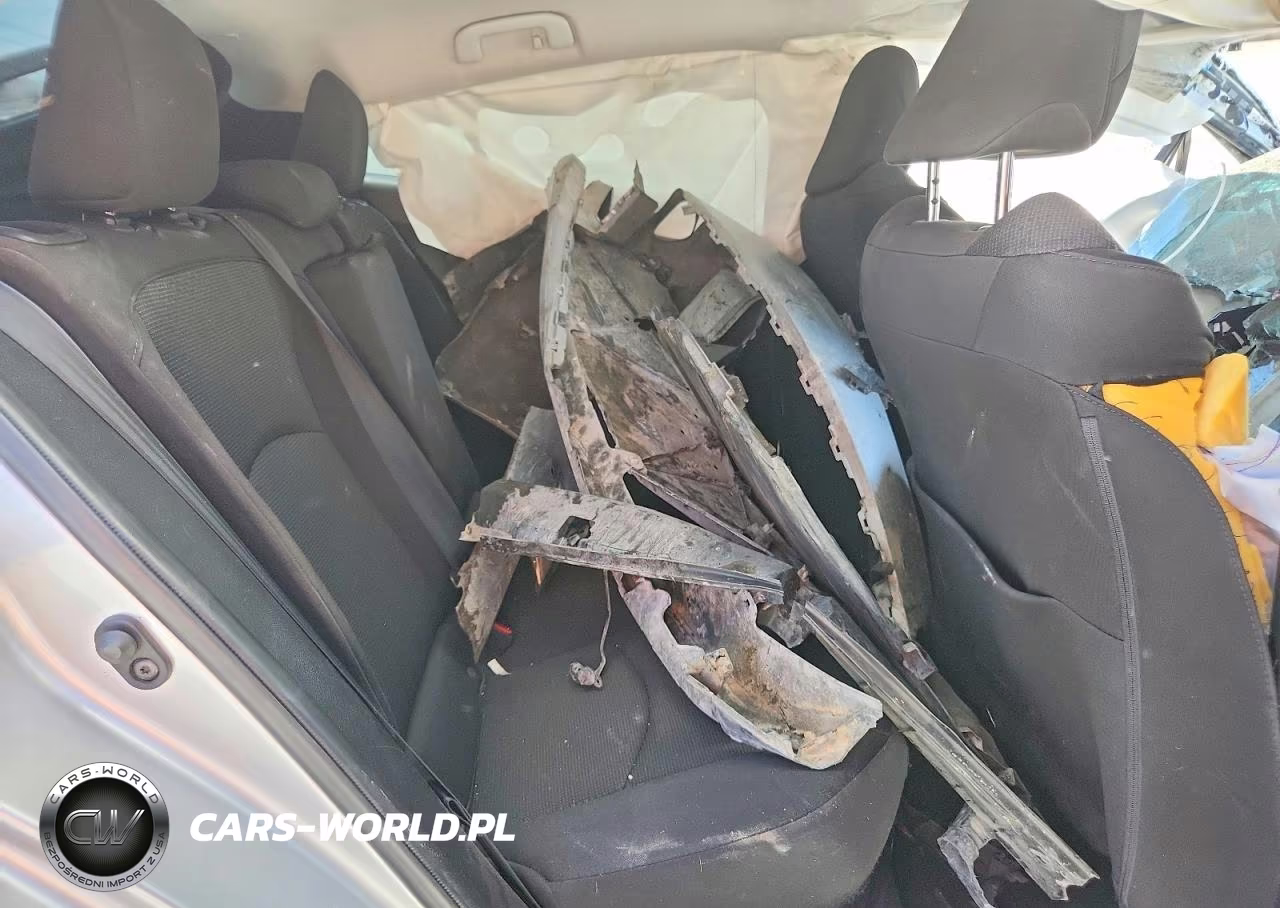 2020 Toyota Prius Le VIN:JTDKARFU4L3113893 - 10