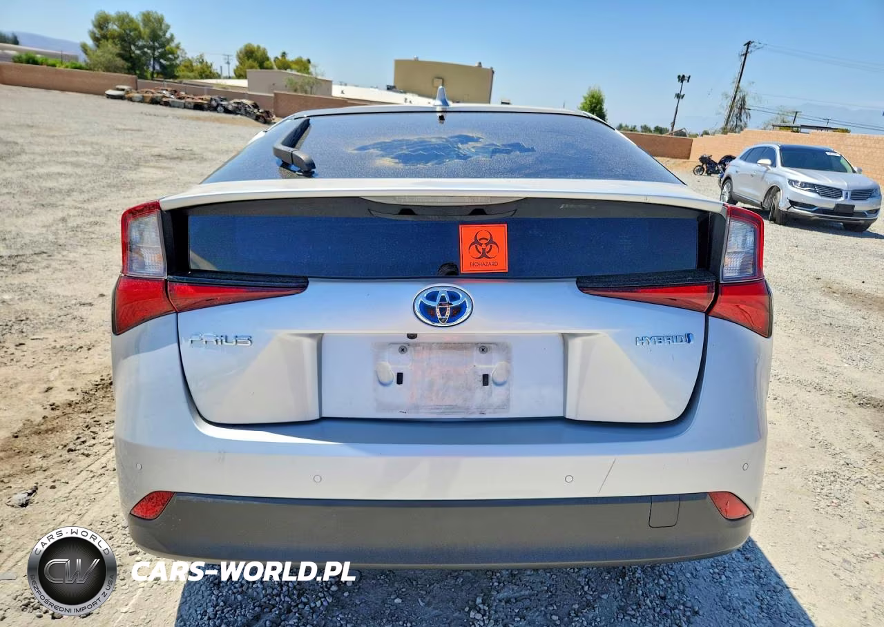 2020 Toyota Prius Le VIN:JTDKARFU4L3113893 - 6