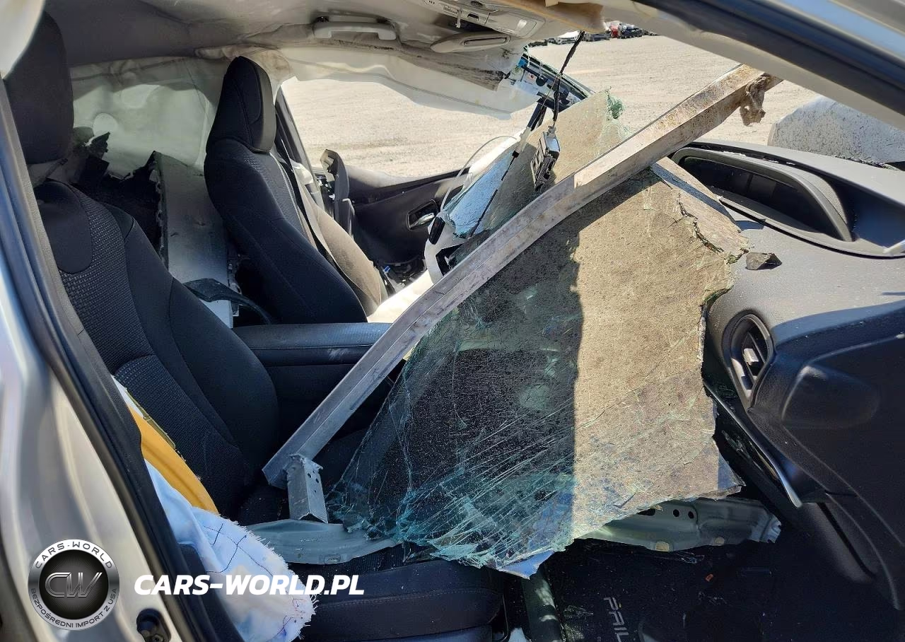 2020 Toyota Prius Le VIN:JTDKARFU4L3113893 - 7