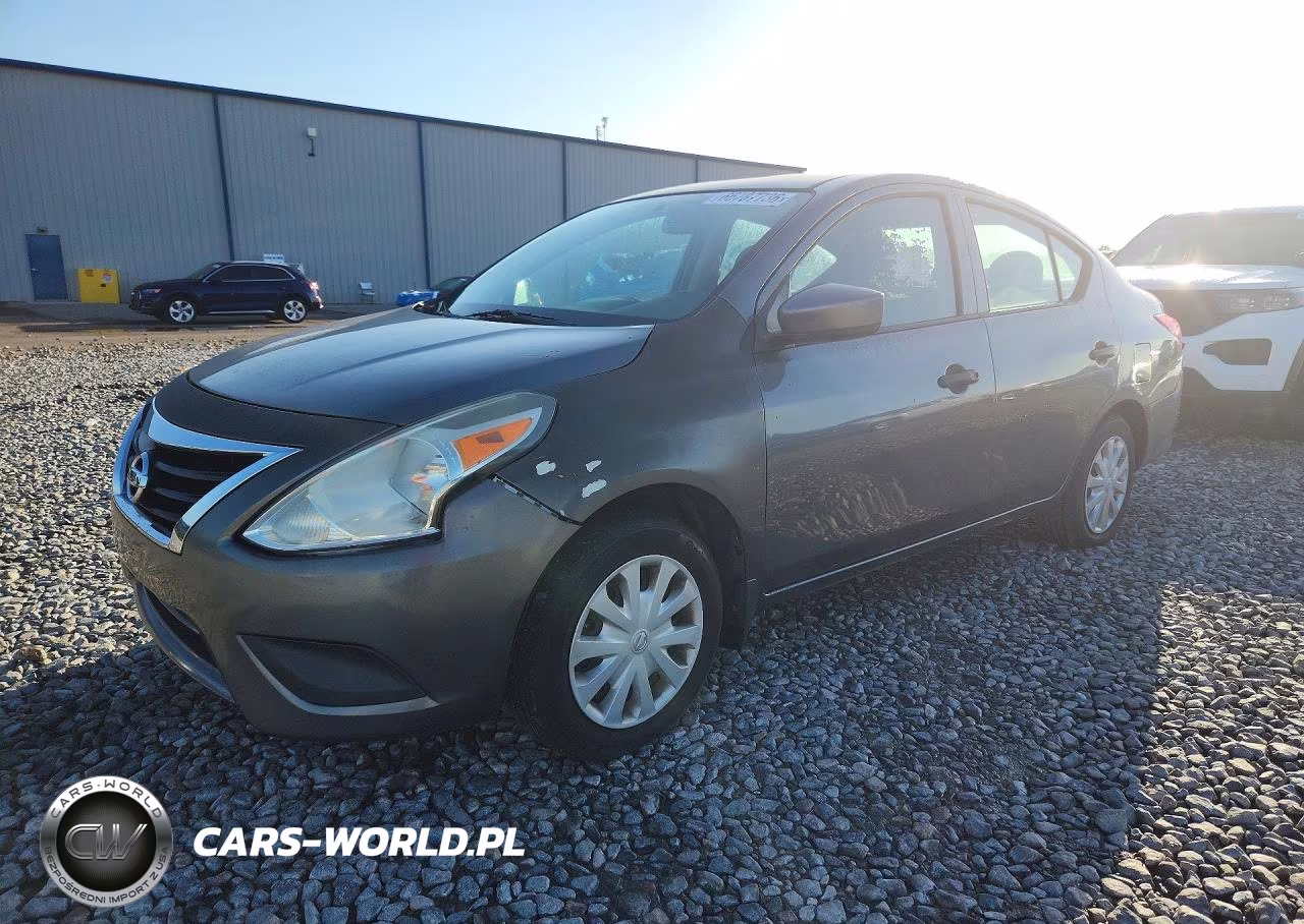 2016 Nissan Versa 1.6 S – zdjęcie 1 z 12