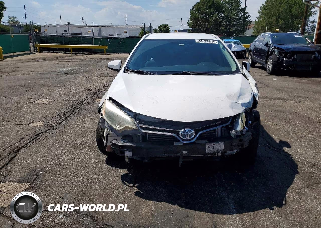 2015 Toyota Corolla Le VIN:2T1BURHE0FC366928 - 5