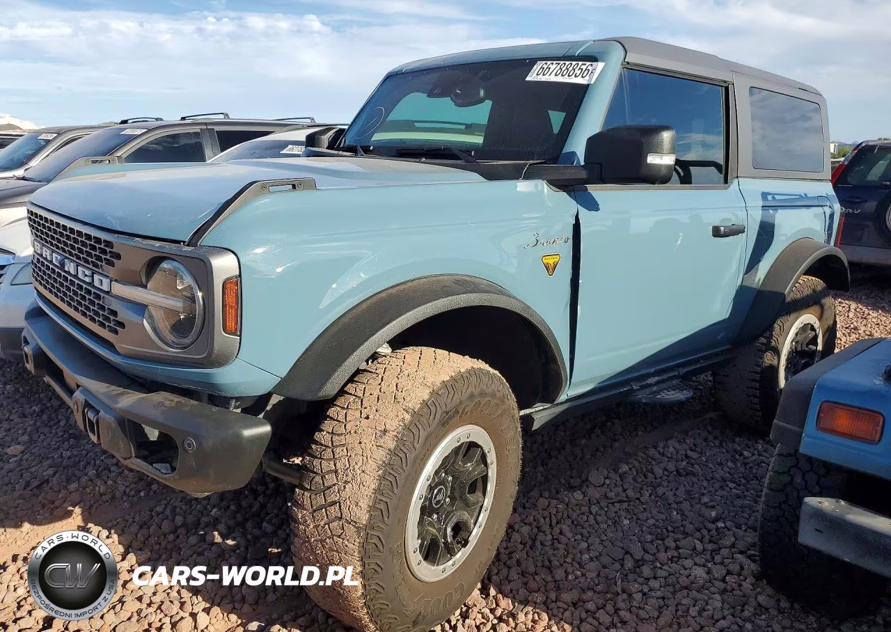 2022 Ford Bronco Base VIN:1FMDE5CPXNLB43645 - 1
