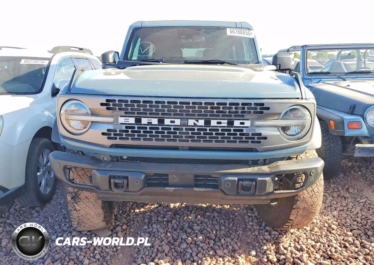 2022 Ford Bronco Base VIN:1FMDE5CPXNLB43645 - 5