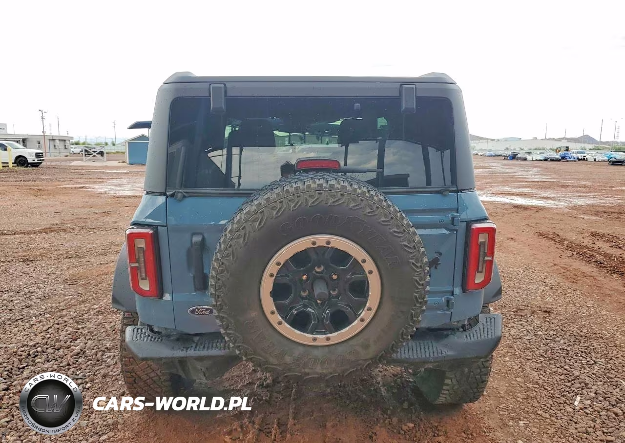 2022 Ford Bronco Base VIN:1FMDE5CPXNLB43645 - 6