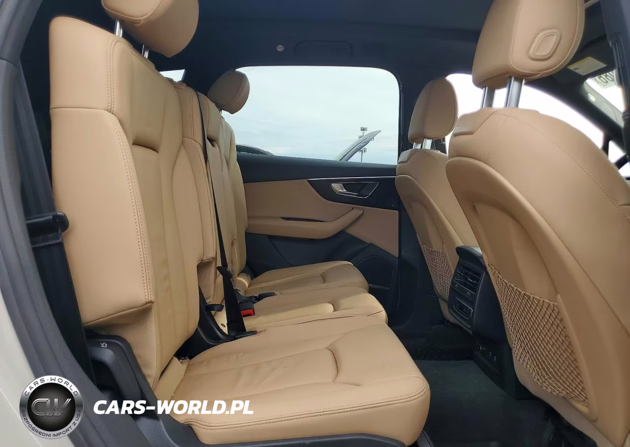 2021 Audi Q7 Premium Plus VIN:WA1LJAF78MD038959 - 11