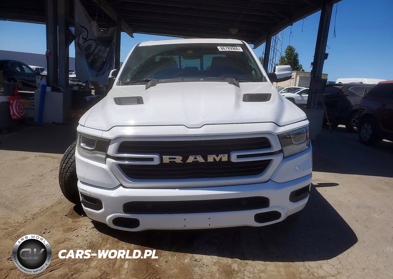 2021 Ram 1500 Laramie VIN:1C6SRFJT3MN782983 - 5