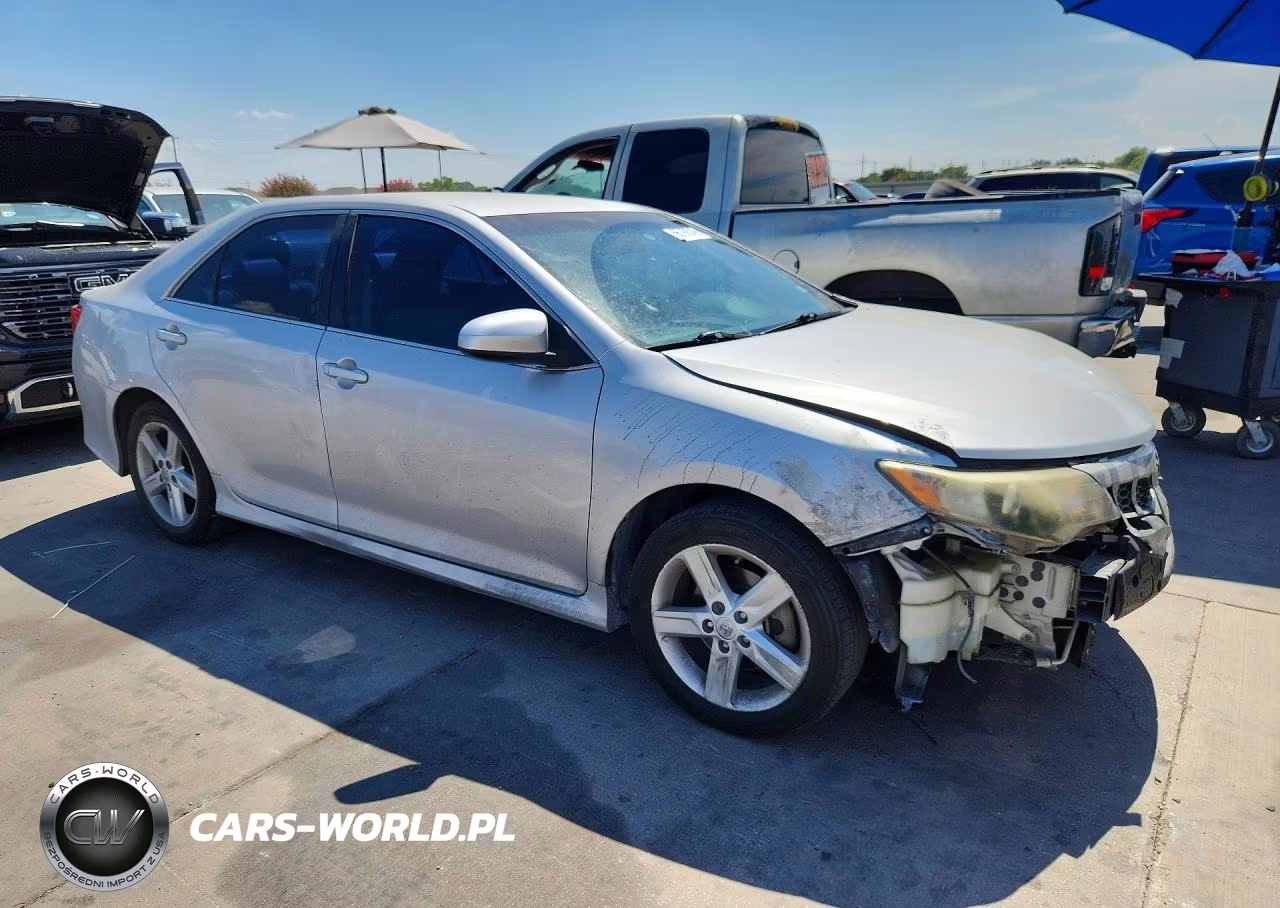 2014 Toyota Camry Se VIN:4T1BF1FK4EU823659 - 4