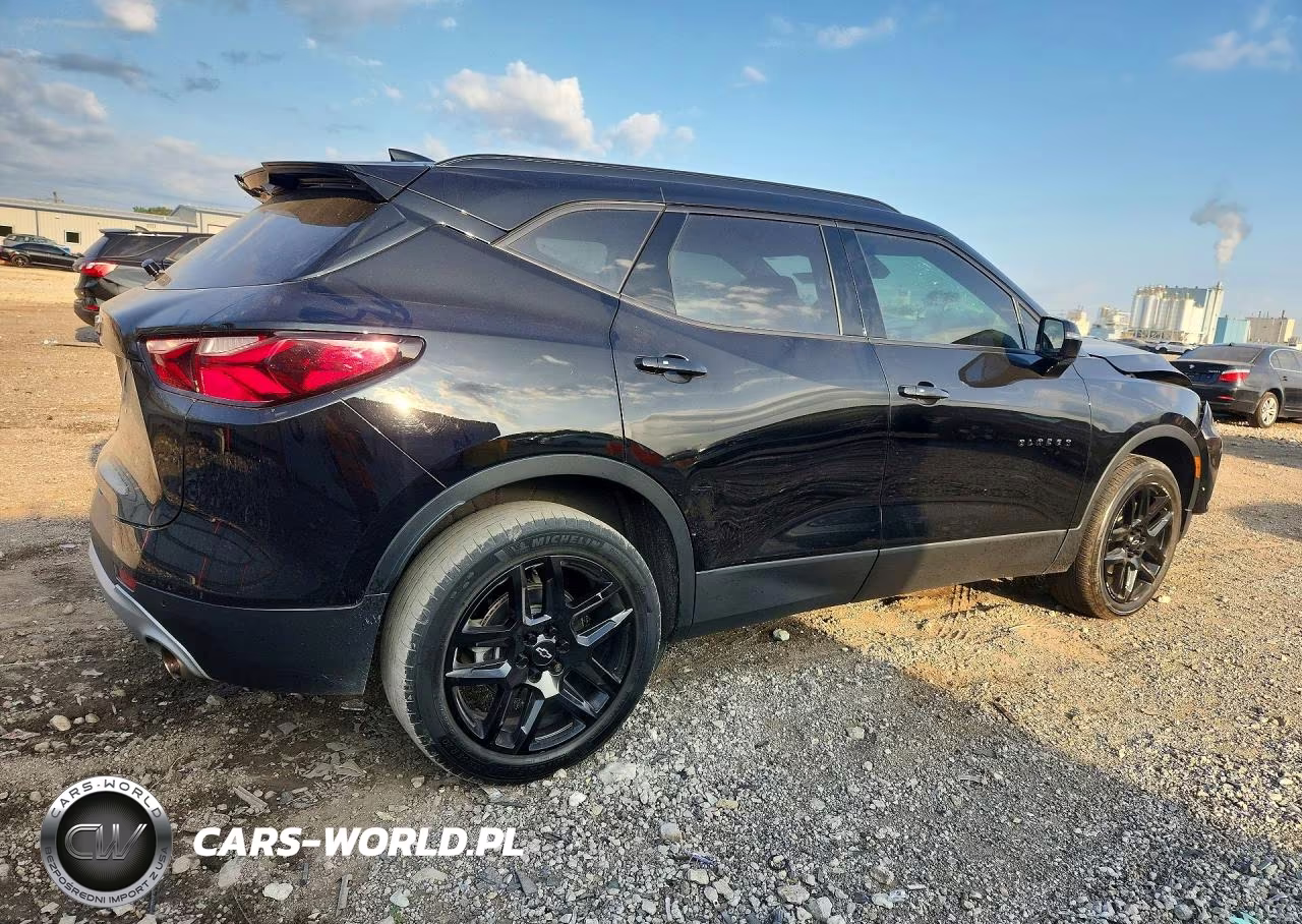 2022 Chevrolet Blazer 2Lt VIN:3GNKBHR43NS126027 - 3