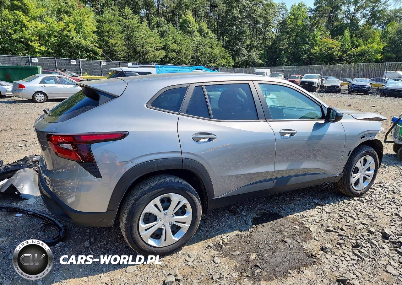 2025 Chevrolet Trax Ls VIN:KL77LFEP2SC277116 - 3