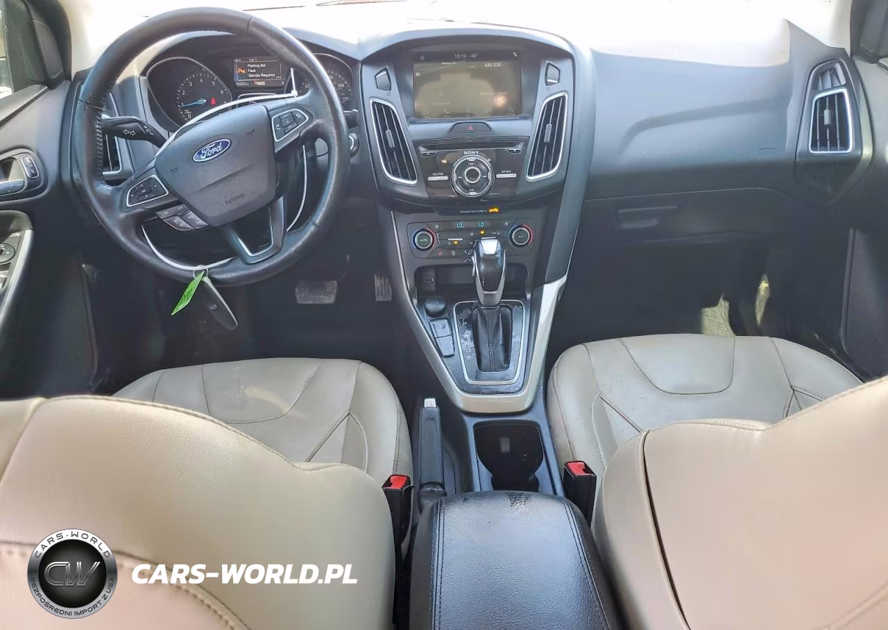 2018 Ford Focus Titanium VIN:1FADP3J27JL252056 - 8