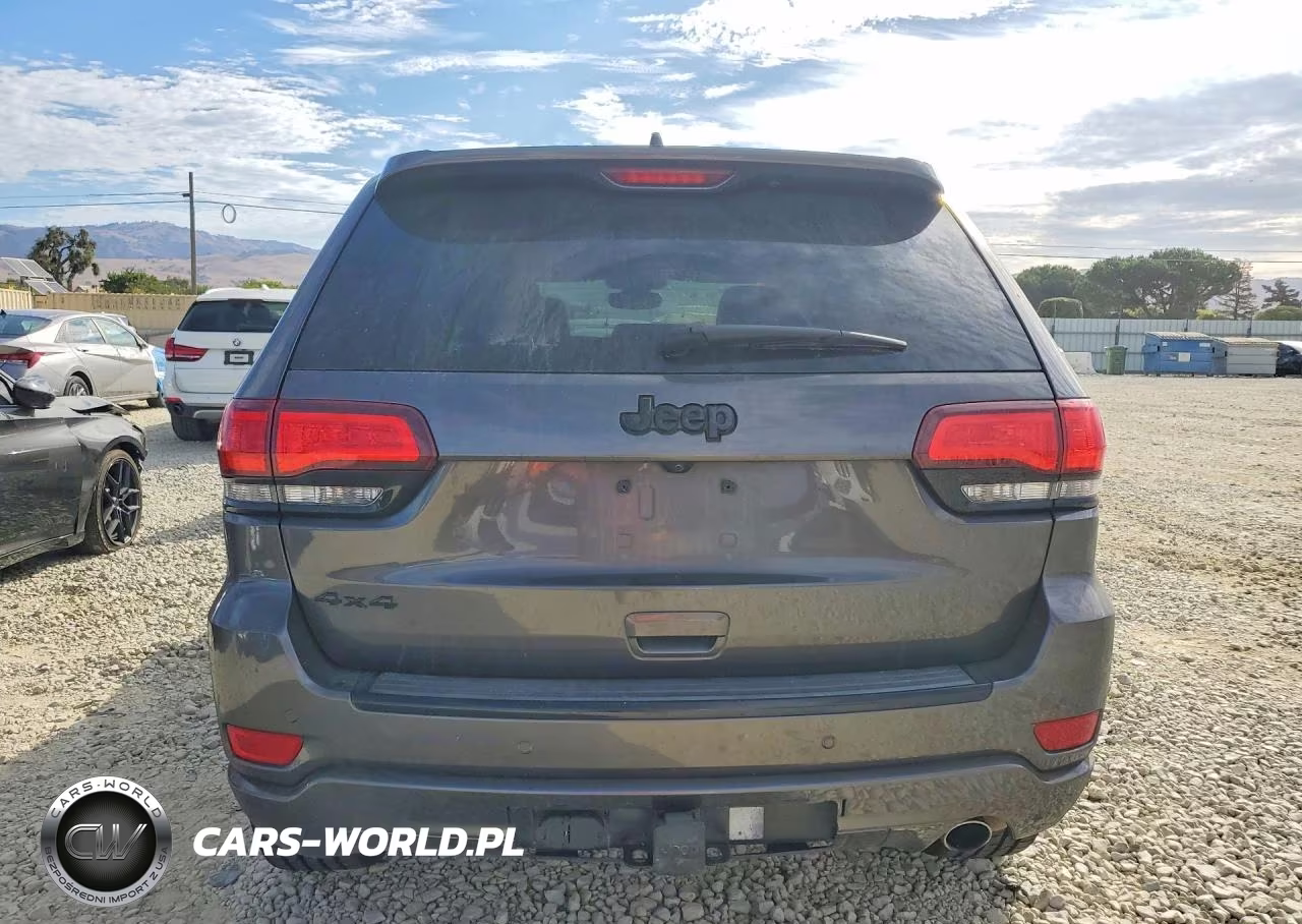 2017 Jeep Grand Cherokee Laredo VIN:1C4RJFAG4HC700603 - 6