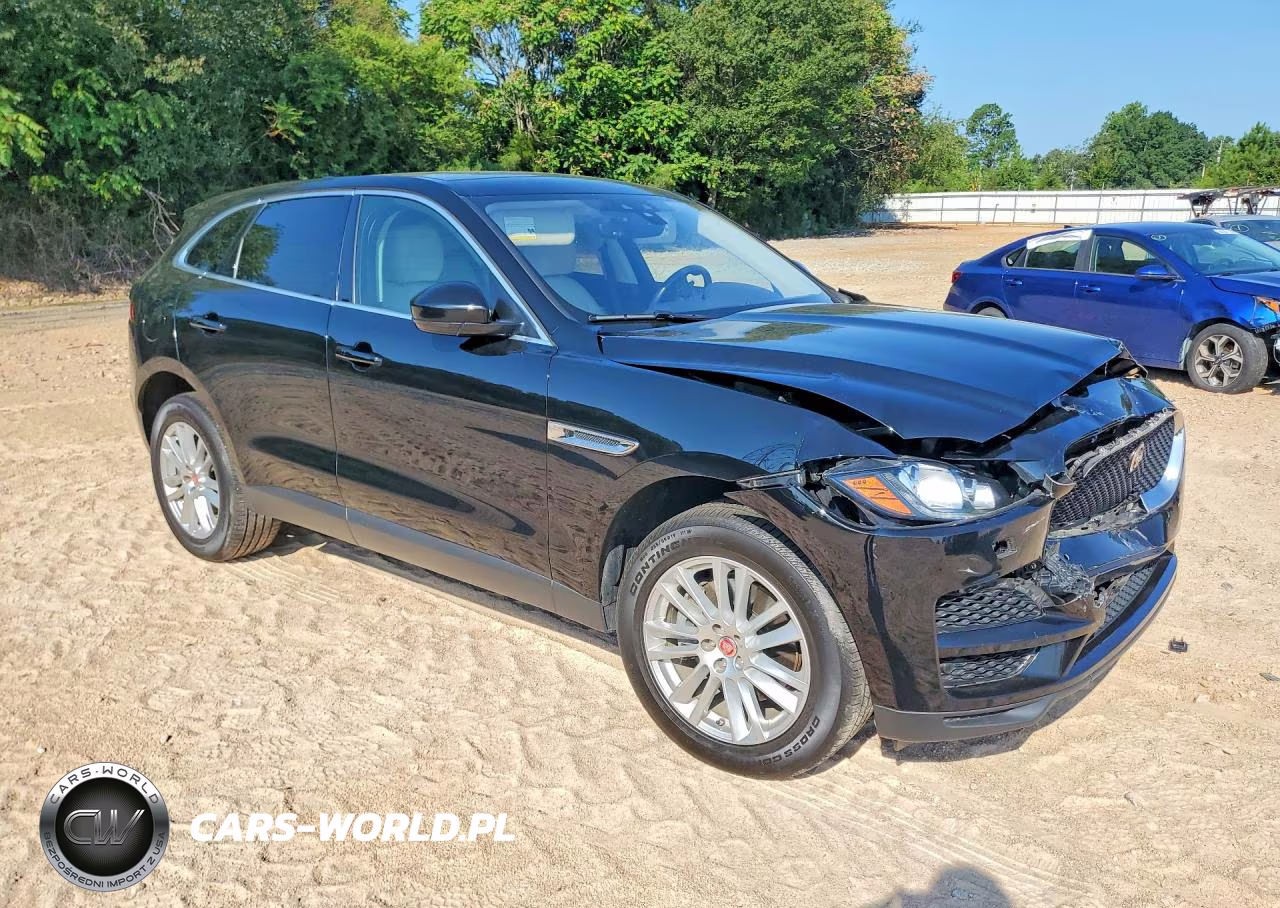 2020 Jaguar F-Pace Prestige VIN:SADCK2GXXLA637406 - 4