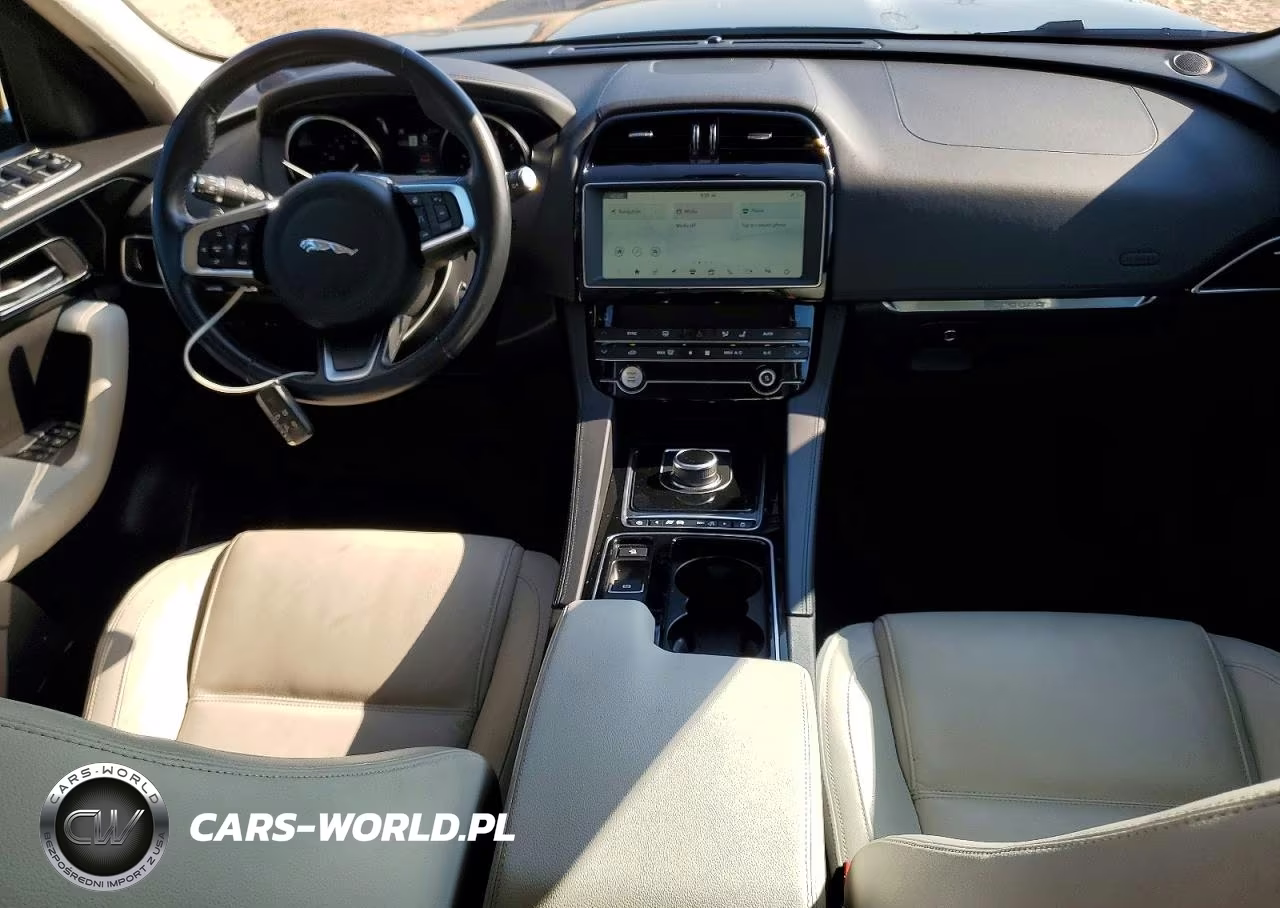 2020 Jaguar F-Pace Prestige VIN:SADCK2GXXLA637406 - 8
