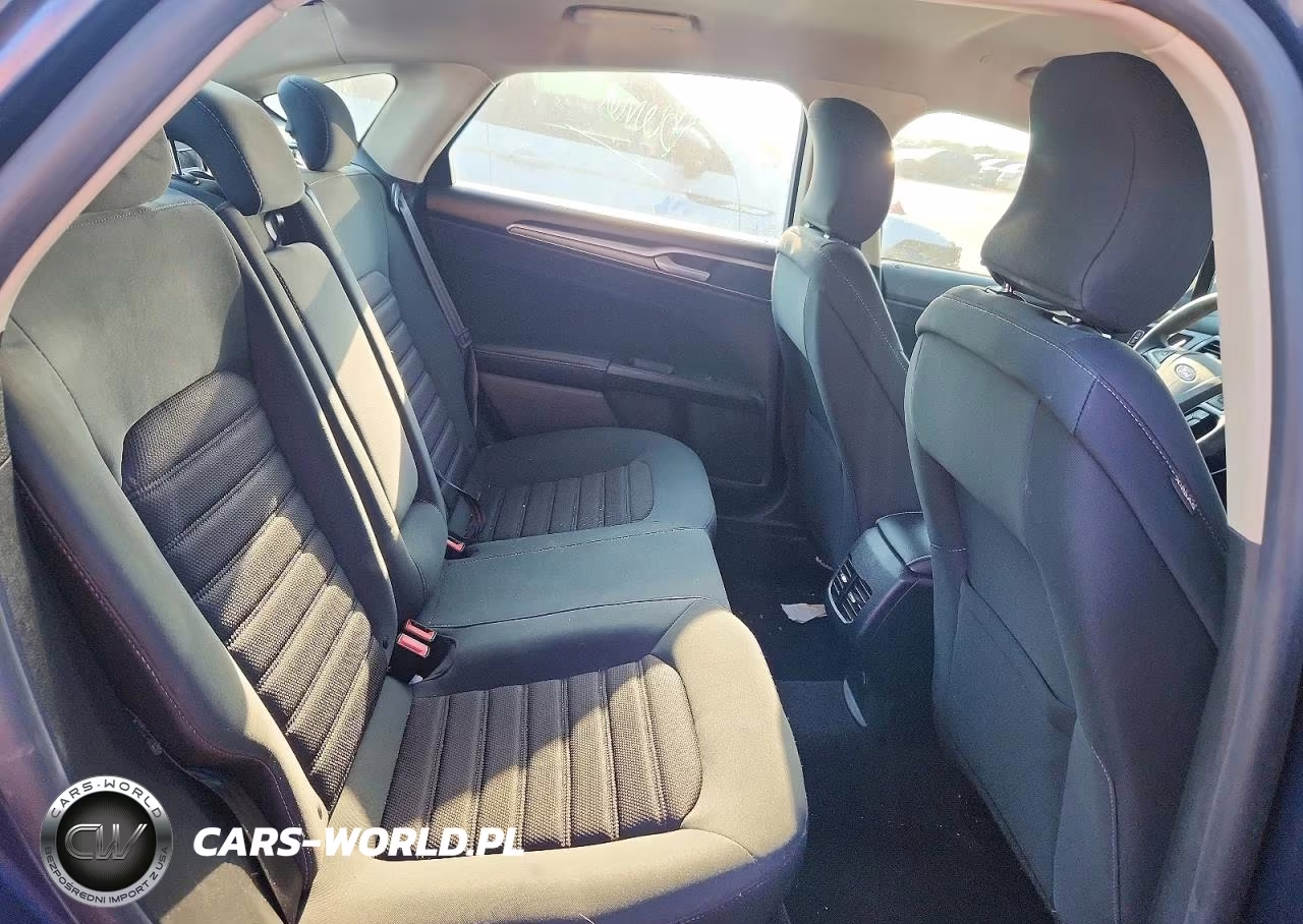 2019 Ford Fusion Se VIN:3FA6P0LU6KR208431 - 10