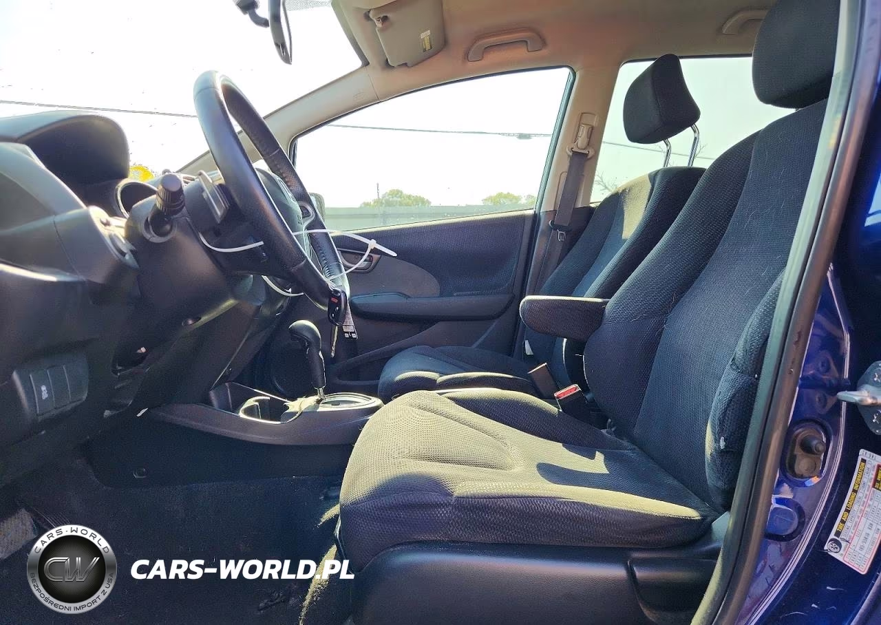 2013 Honda Fit Sport VIN:JHMGE8H62DC007512 - 7