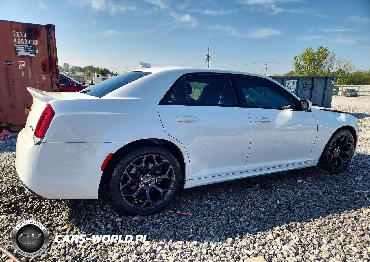 2020 Chrysler 300 S VIN:2C3CCABTXLH178455 - 3