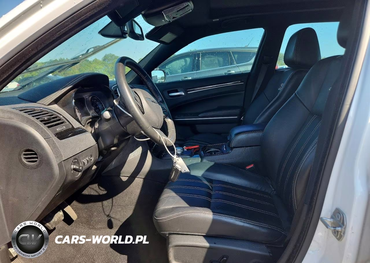 2020 Chrysler 300 S VIN:2C3CCABTXLH178455 - 7