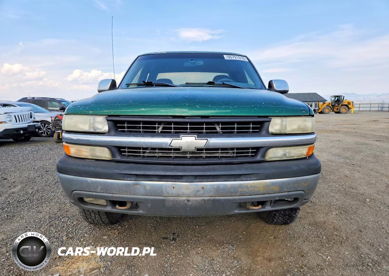 2000 Chevrolet Silverado K1500 VIN:1GCEK19T0YE301885 - 5