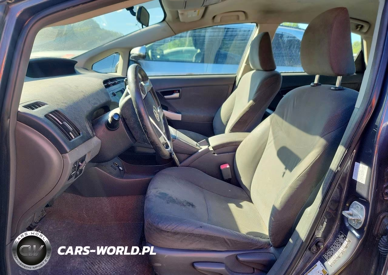 2011 Toyota Prius Three VIN:JTDKN3DU4B5304687 - 7