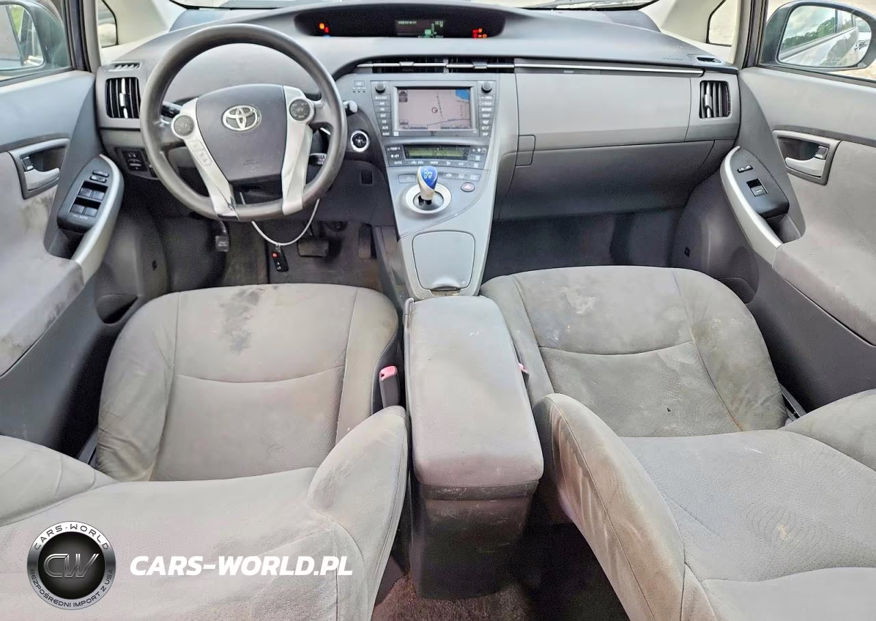 2011 Toyota Prius Three VIN:JTDKN3DU4B5304687 - 8