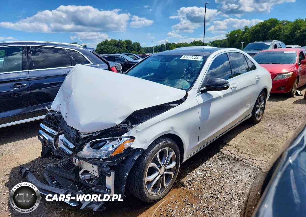 2017 Mercedes-Benz C 300 – zdjęcie 1 z 12