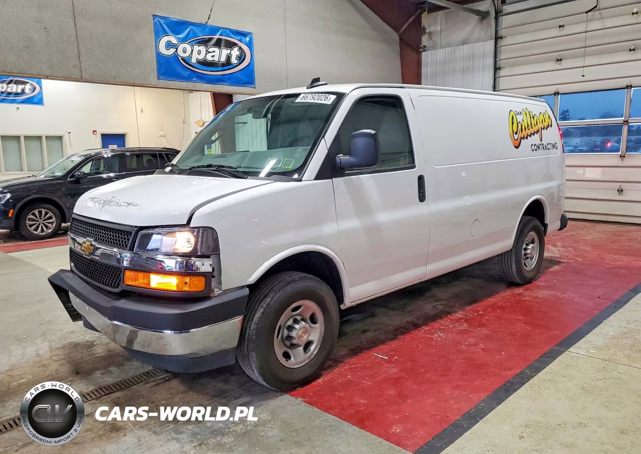 2025 Chevrolet Express G2500