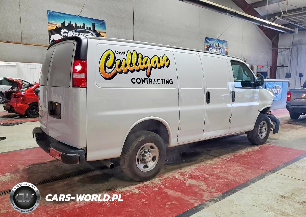 2025 Chevrolet Express G2500 VIN:1GCWGAFP3S1193418 - 3