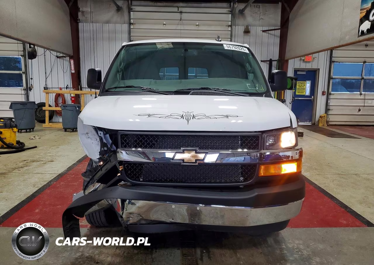 2025 Chevrolet Express G2500 VIN:1GCWGAFP3S1193418 - 5