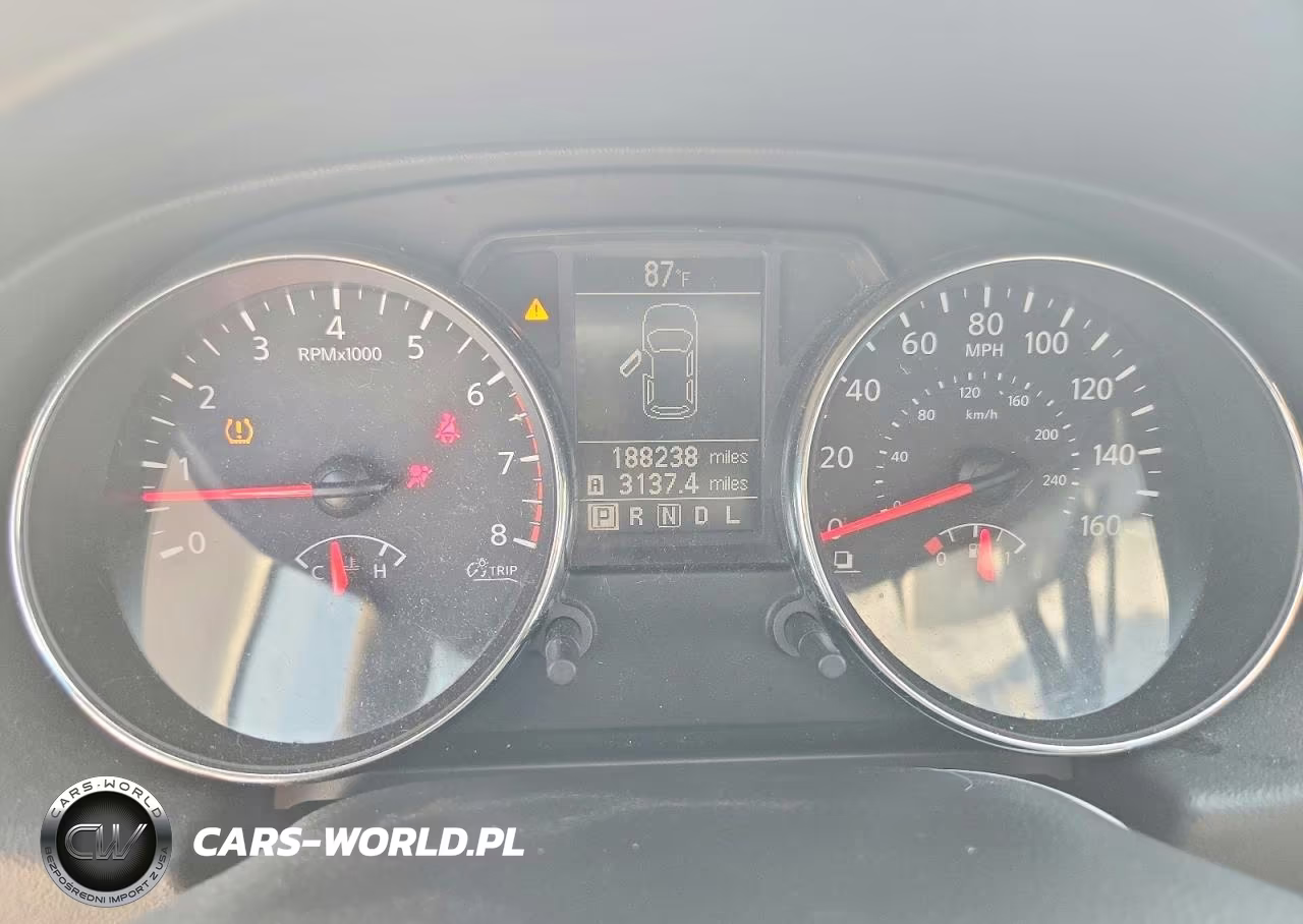 2011 Nissan Rogue S VIN:JN8AS5MV0BW263627 - 9