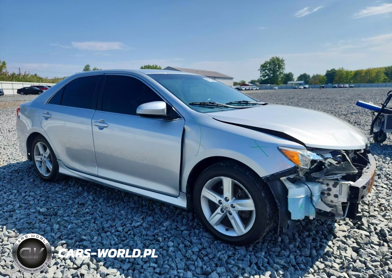 2013 Toyota Camry Se VIN:4T1BF1FK8DU238226 - 4