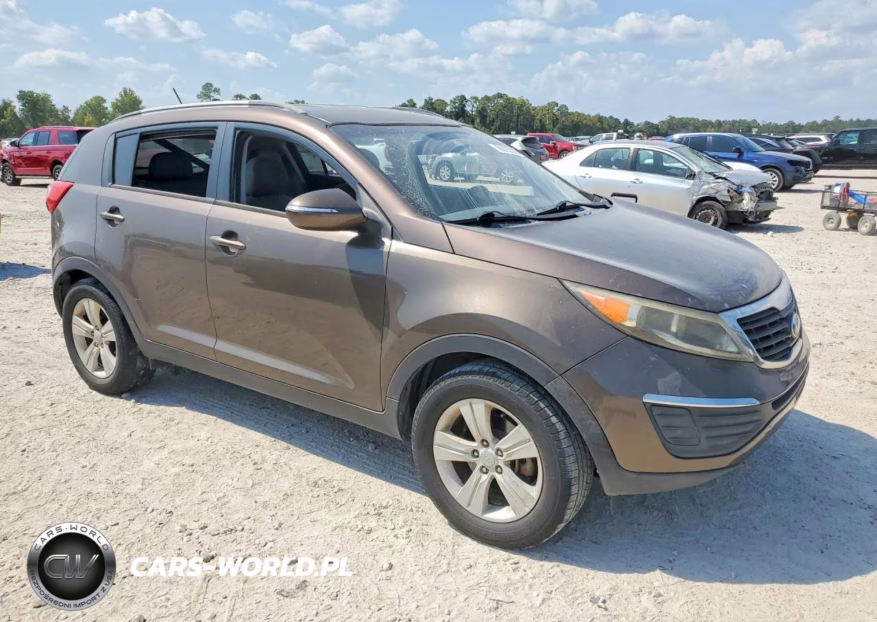 2013 Kia Sportage Lx VIN:KNDPB3A25D7352563 - 4