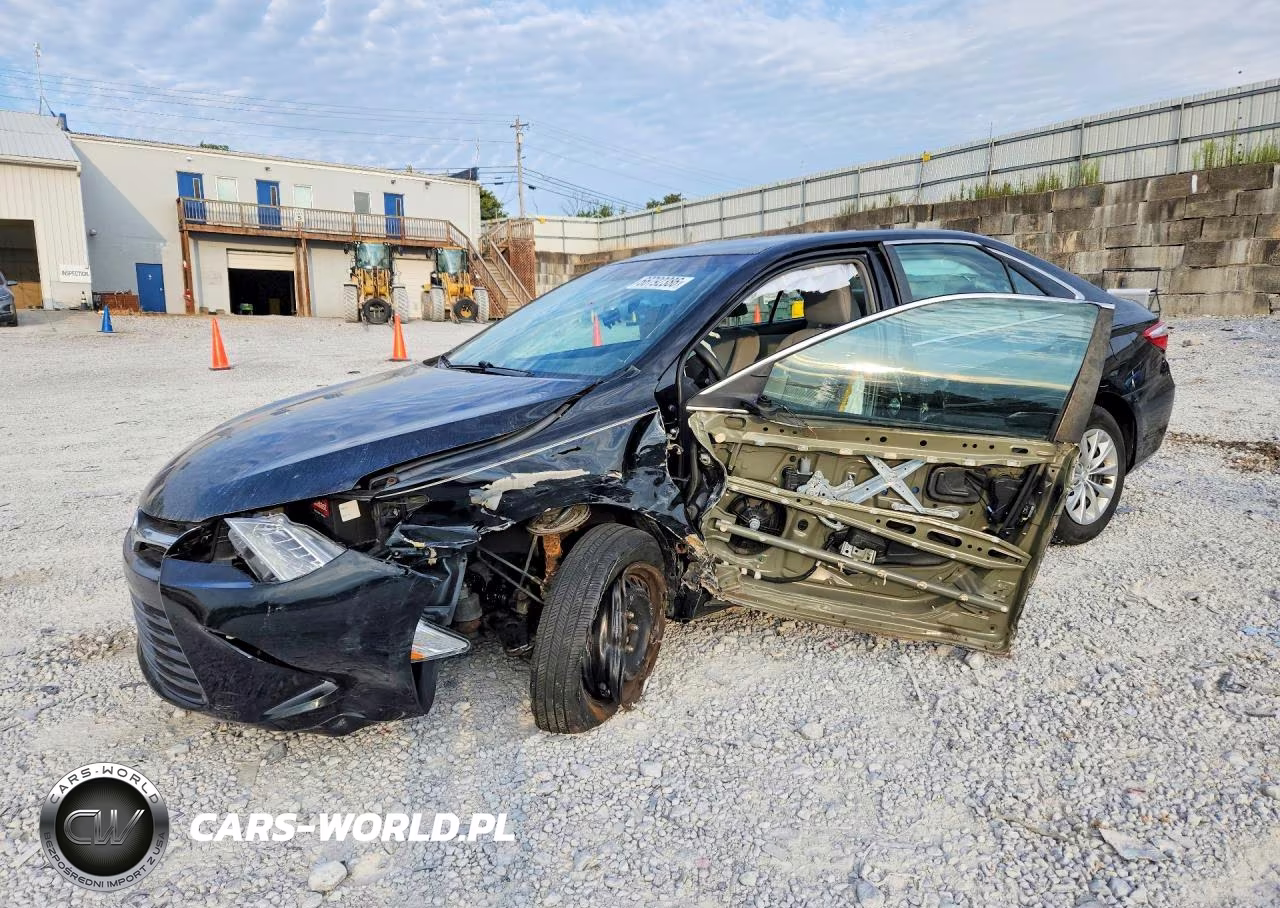 2017 Toyota Camry Le – zdjęcie 1 z 13