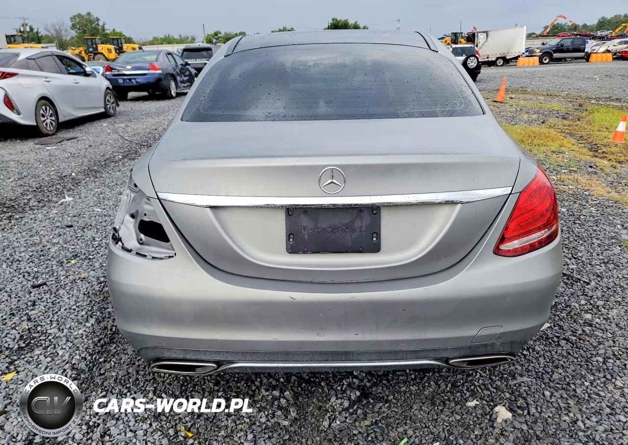 2015 Mercedes-Benz C 300 4Matic VIN:55SWF4KB8FU014882 - 6