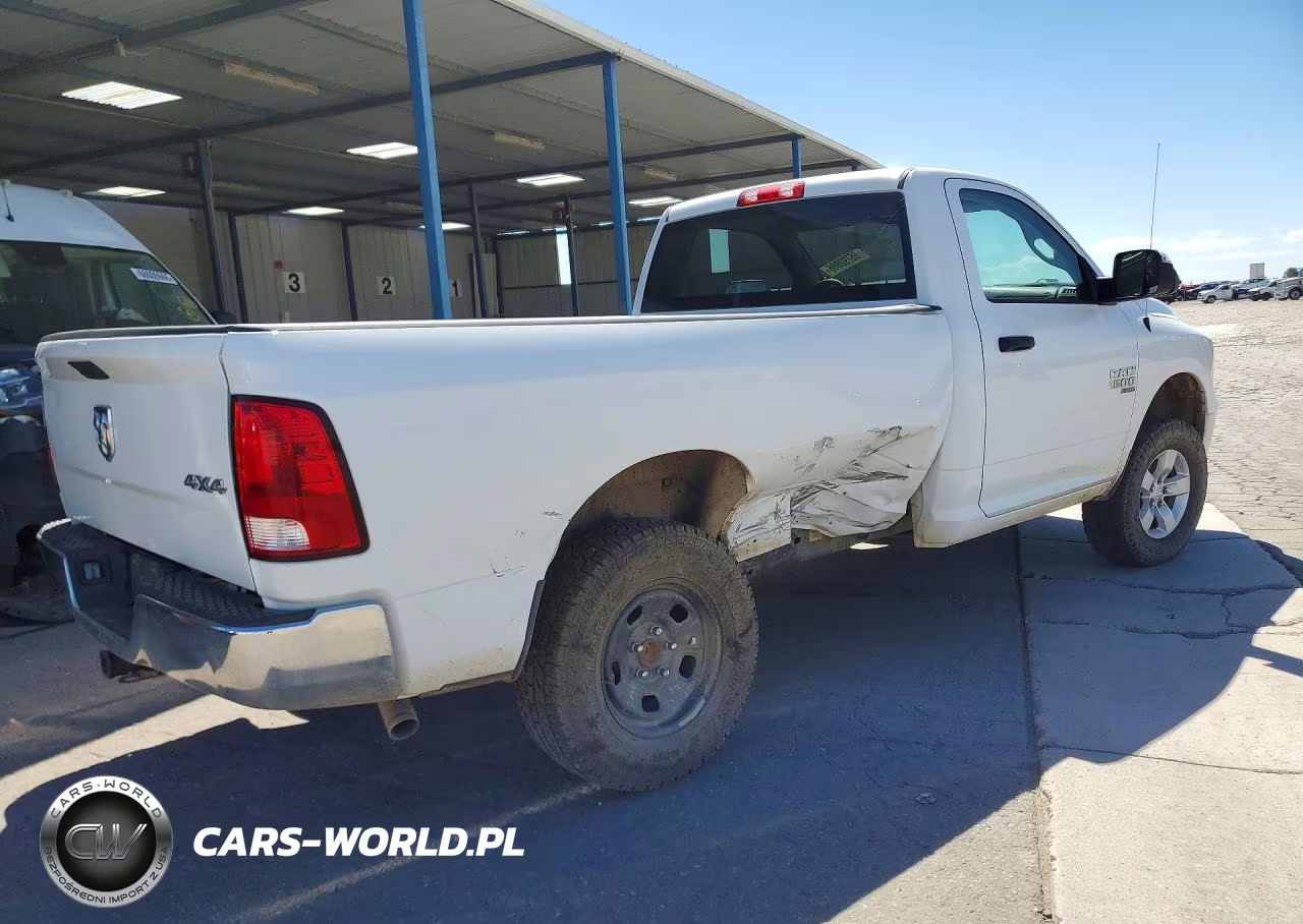 2022 Ram 1500 Classic Tradesman VIN:3C6JR7DG6NG206346 - 3