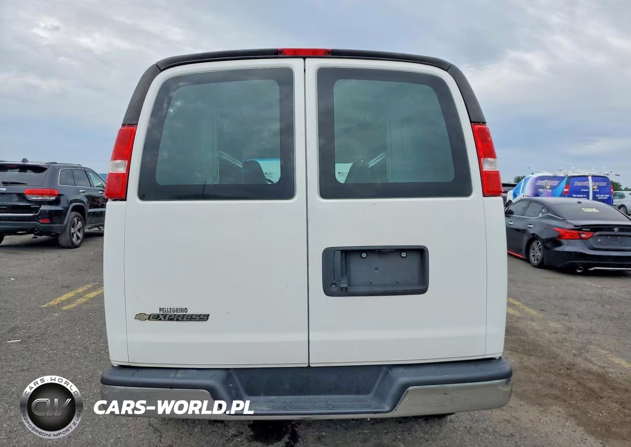 2022 Chevrolet Express G2500 VIN:1GCWGAFP7N1277620 - 6