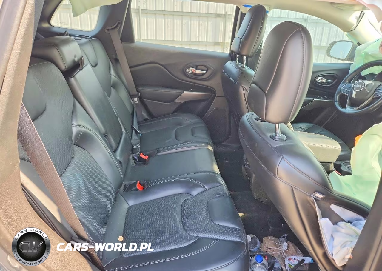 2021 Jeep Cherokee Latitude Lux VIN:1C4PJLMX9MD177262 - 10