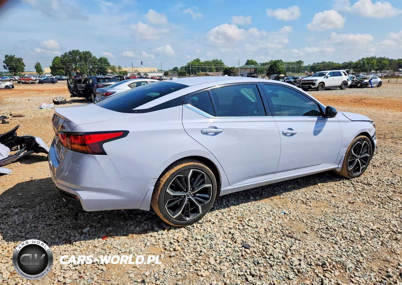 2025 Nissan Altima Sr VIN:1N4BL4CV3SN334260 - 3
