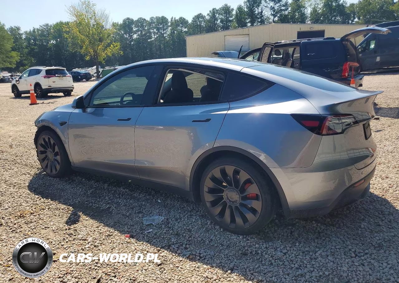 2024 Tesla Model Y VIN:7SAYGDEF6RA321140 - 2