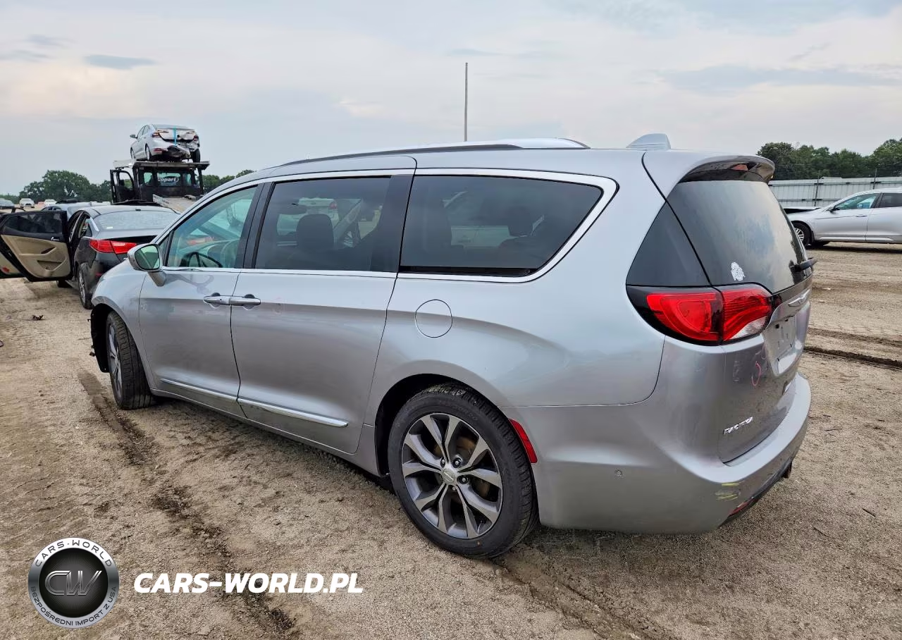 2017 Chrysler Pacifica Limited VIN:2C4RC1GG9HR744172 - 2