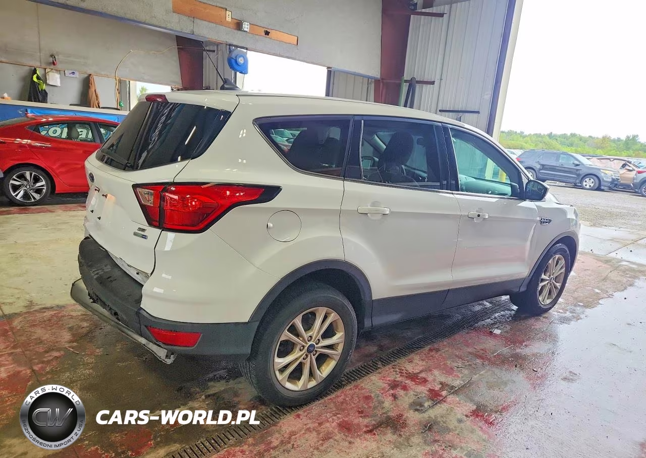2019 Ford Escape Se VIN:1FMCU9GD5KUB97995 - 3