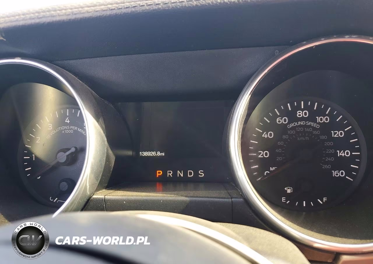 2018 Ford Mustang VIN:1FATP8UH5J5132933 - 9