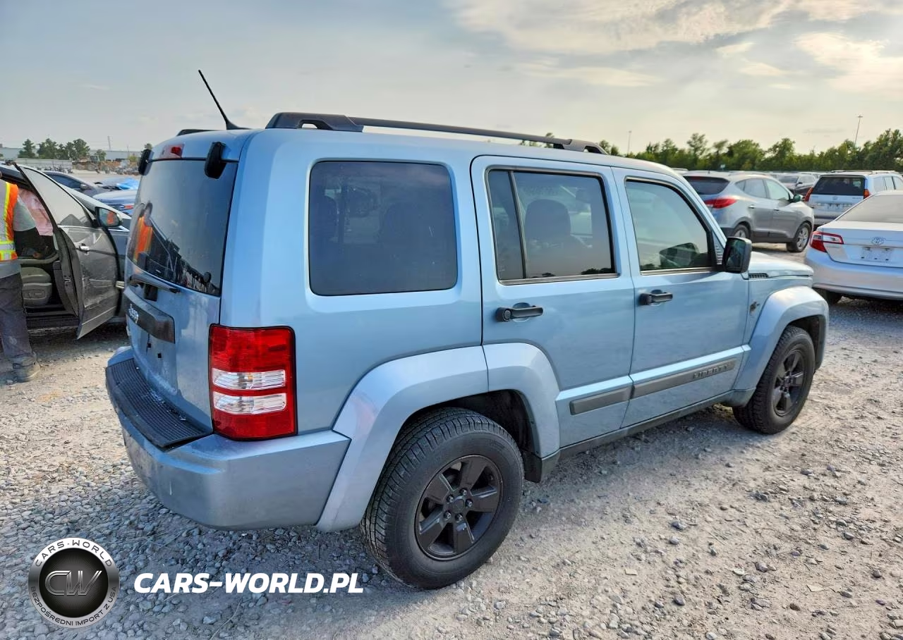 2012 Jeep Liberty Sport VIN:1C4PJMAK0CW132440 - 3