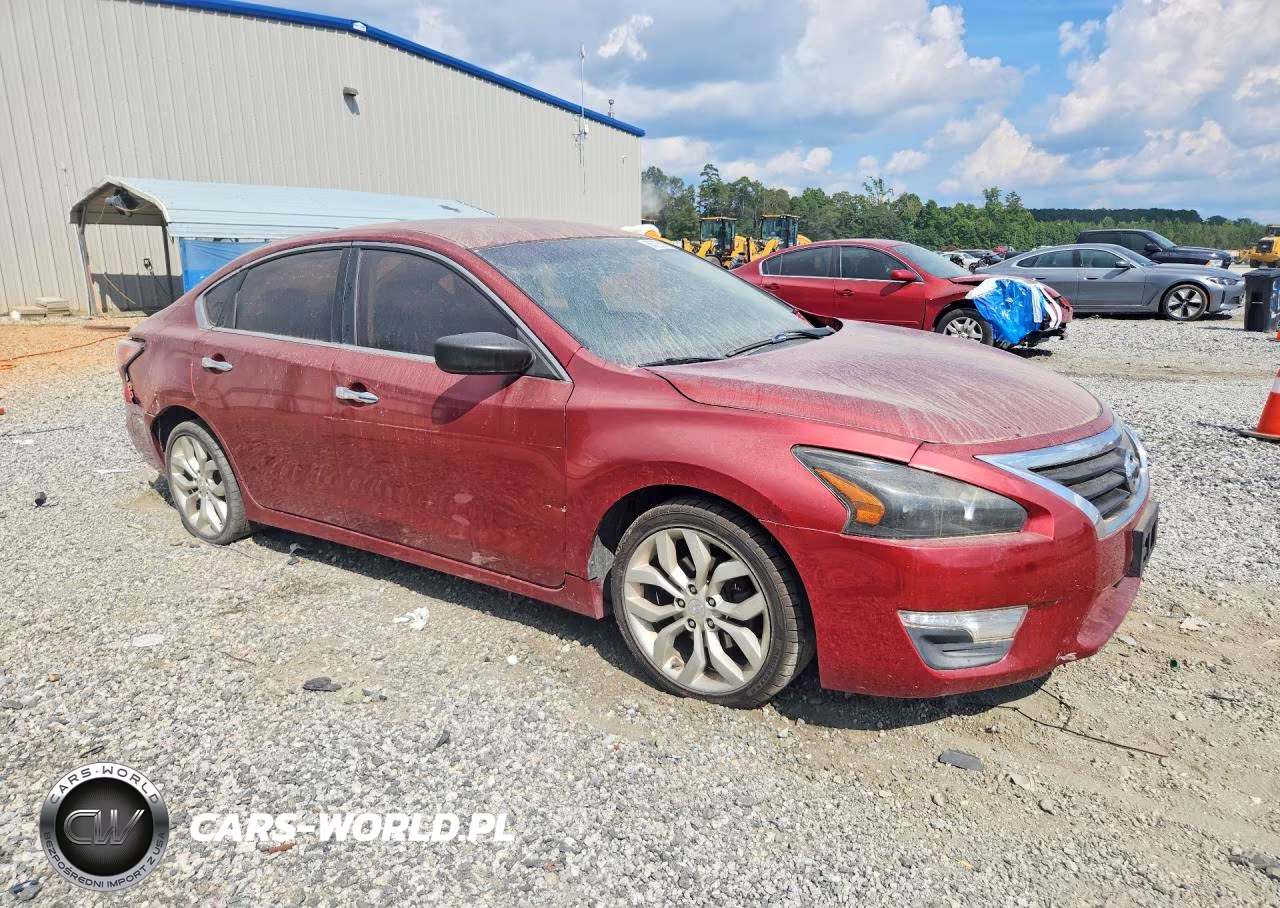 2014 Nissan Altima 2.5 S VIN:1N4AL3AP9EN350249 - 4