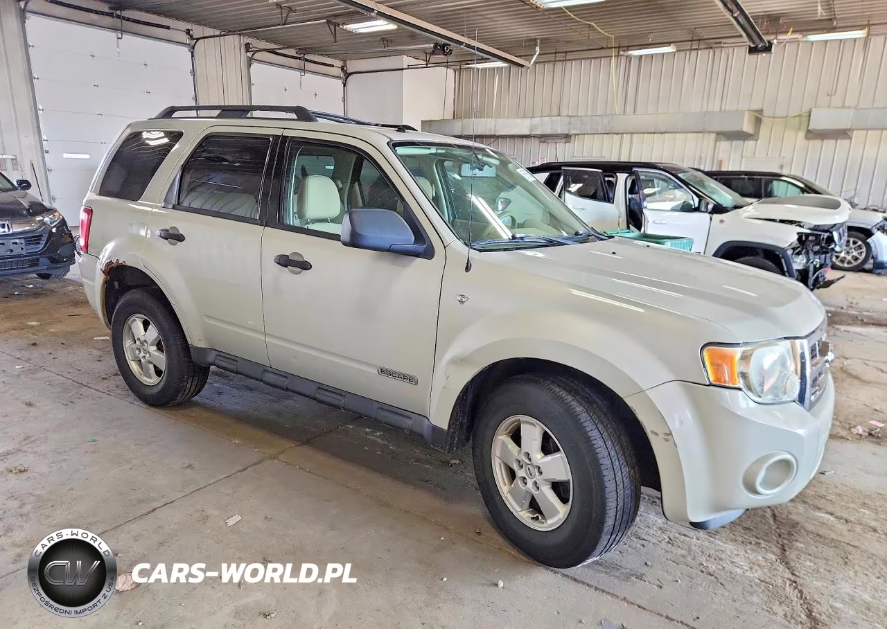 2008 Ford Escape Xlt VIN:1FMCU93168KD55423 - 4