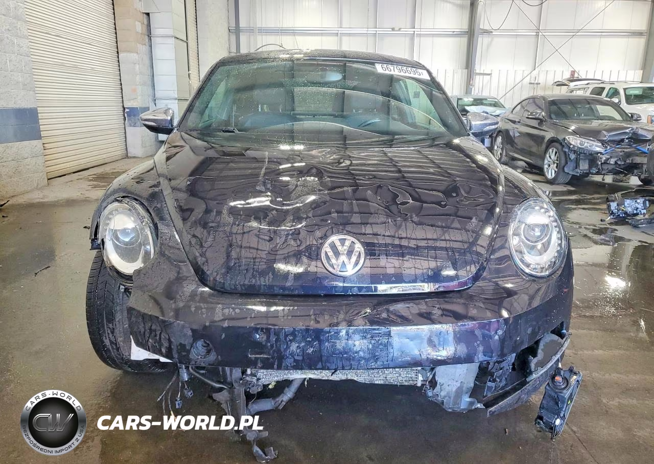 2013 Volkswagen Beetle Turbo VIN:3VWVT7AT9DM685193 - 5