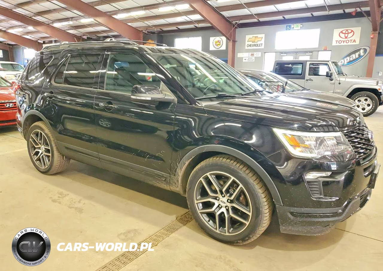 2018 Ford Explorer Sport VIN:1FM5K8GT8JGC60553 - 4