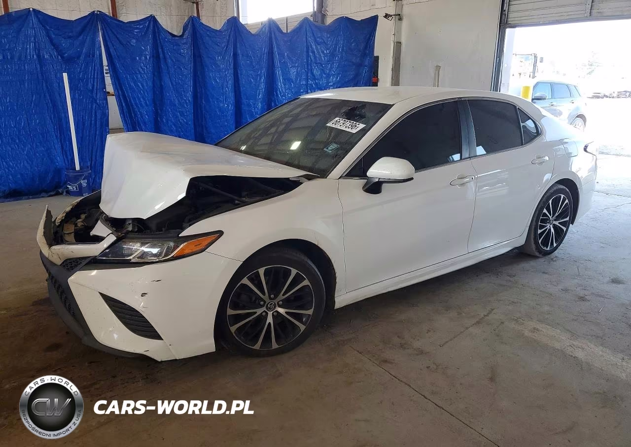 2018 Toyota Camry Se VIN:4T1B11HK9JU065579 - 1