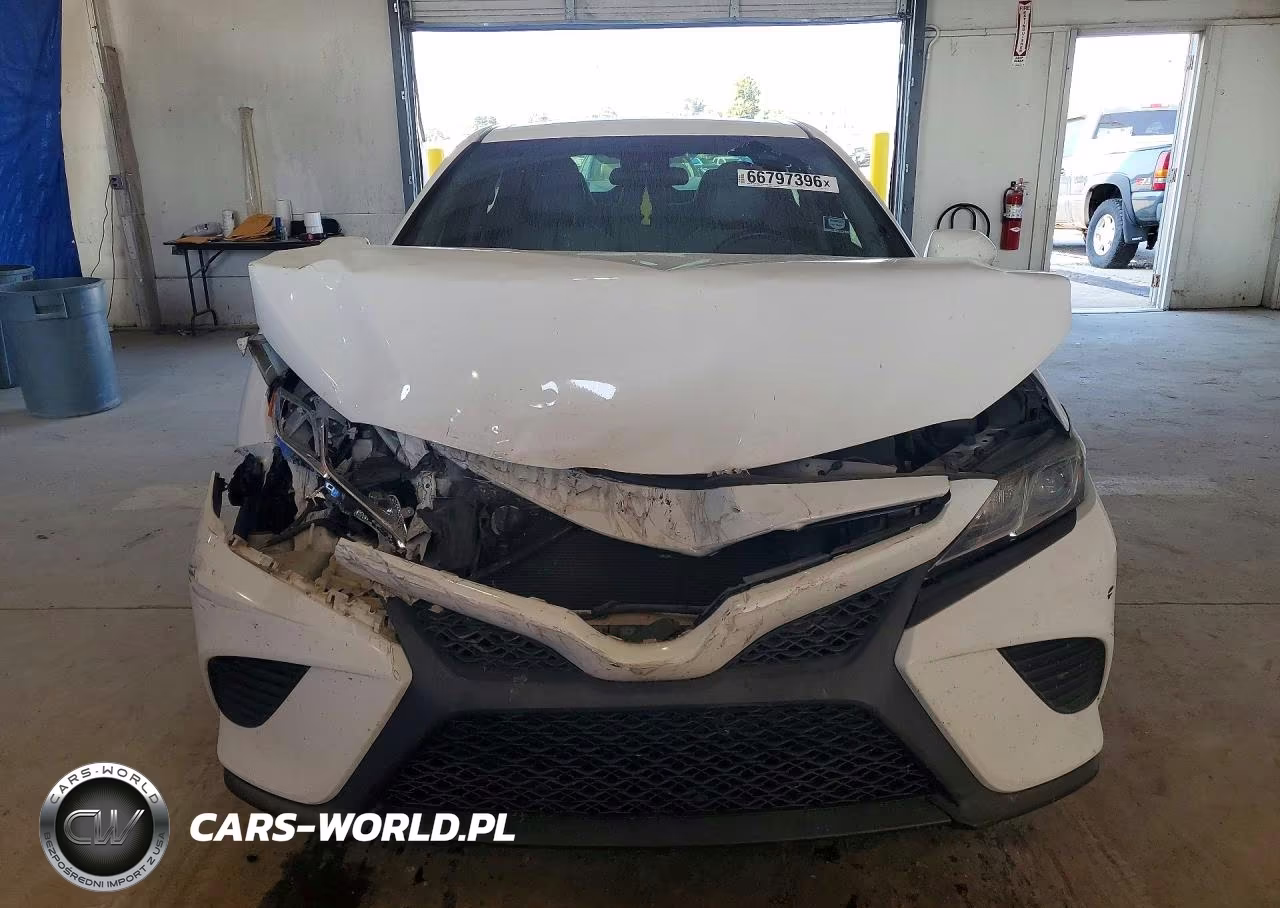 2018 Toyota Camry Se VIN:4T1B11HK9JU065579 - 5